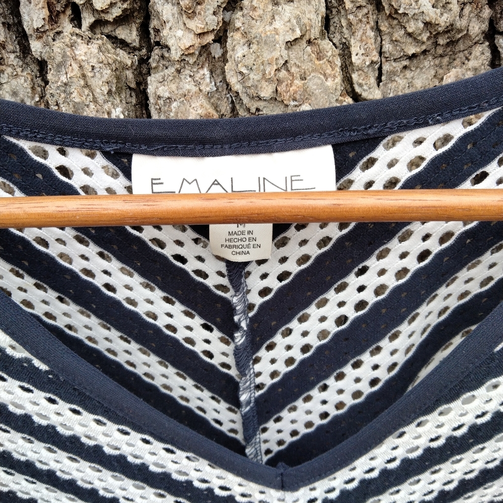 🔥⚡️Super Slasher Sale! 🔥⚡️Emmaline Open Knit Blouse in size M - Picture 3 of 5
